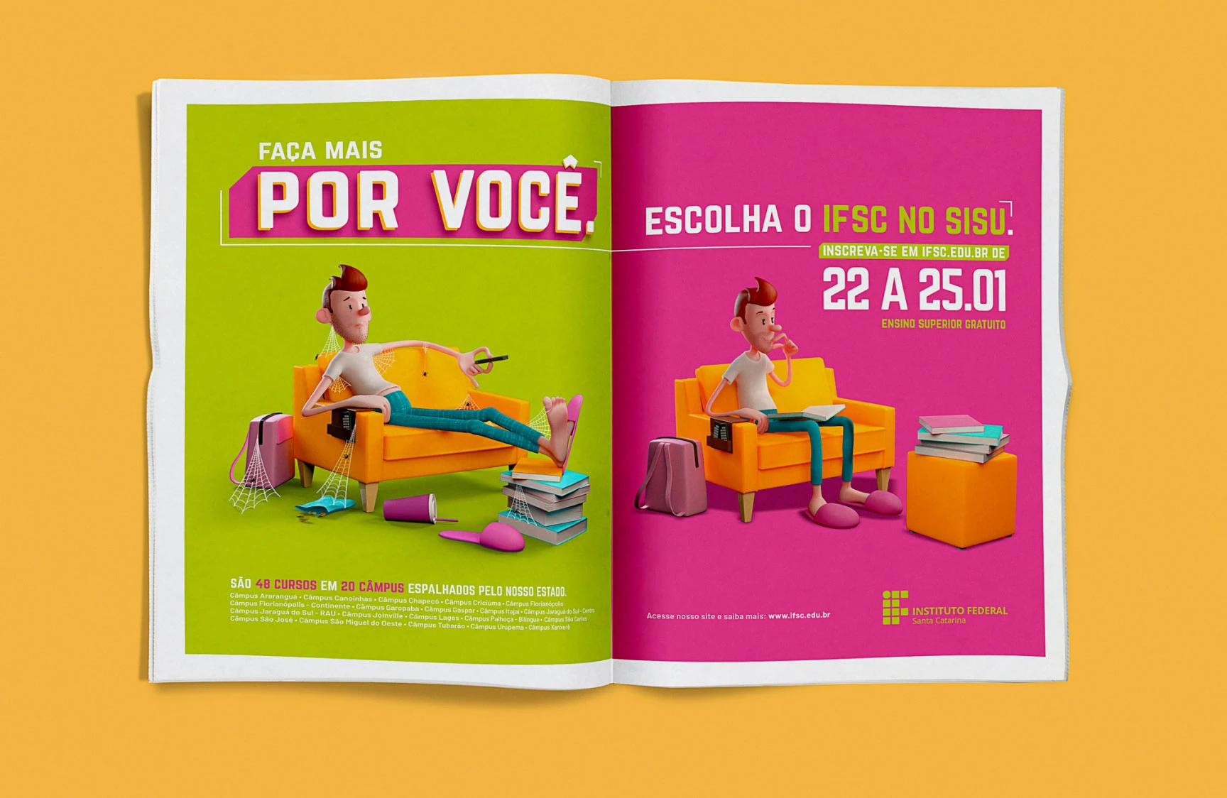Anúncio de jornal em página dupla: “Faça mais por você.” e “Escolha o IFSC no Sisu”, com os personagens no sofá.